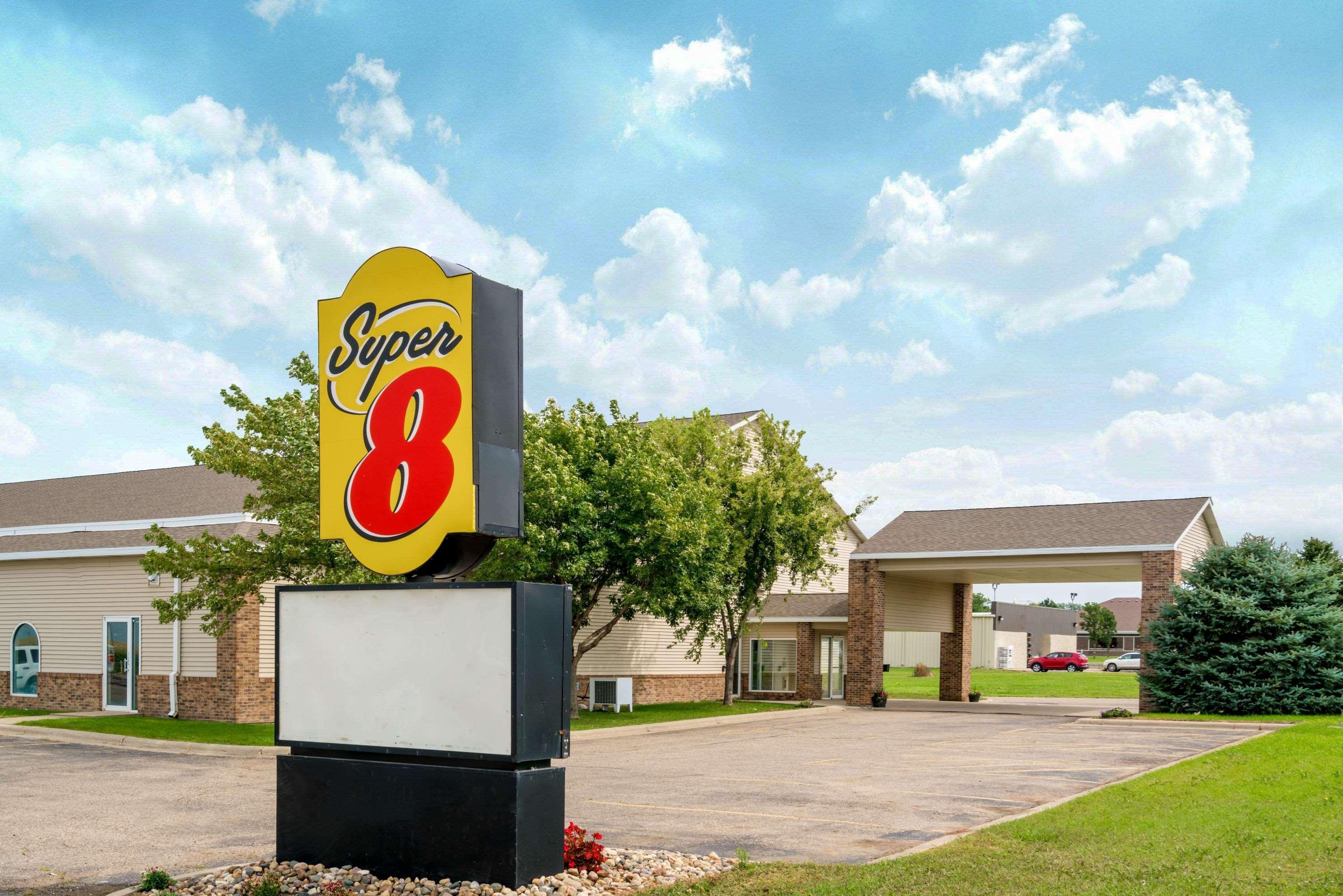 Super 8 By Wyndham Beresford Hotel Kültér fotó